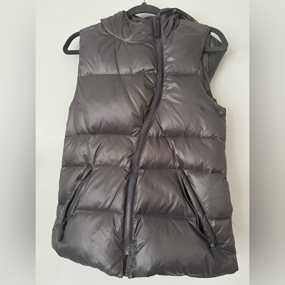 Carbon Grey Puffer Vest Women’s  size Small. Asymmetrical zipper. With Hood